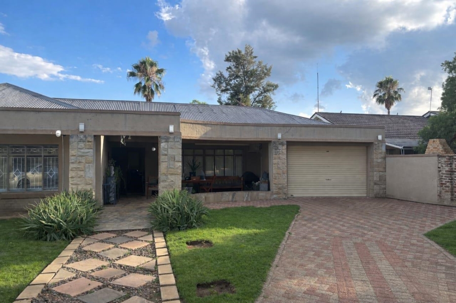 3 Bedroom Property for Sale in Bloemhof North West